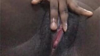 Amateur homemade pussy fingering - porn video
