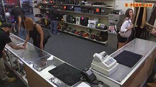 Amateur whore exchanged her pussy with a chunk of money - porn video