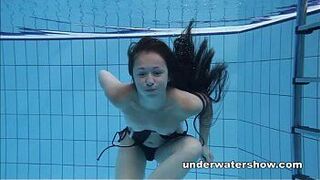 Cute Umora is swimming nude in the pool - porn video