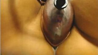 Latina pumps her pussy - porn video